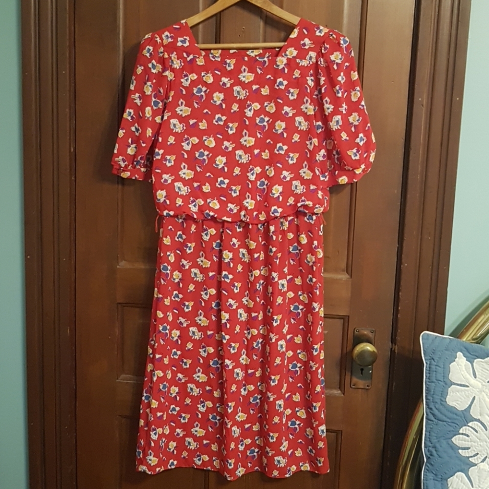 Vintage Knee Length Floral Printed Dress